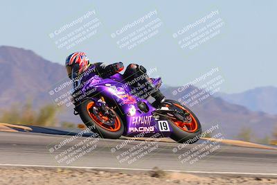 media/Oct-20-2024-CVMA (Sun) [[d4a3dff211]]/Race 16-Formula Middleweight/